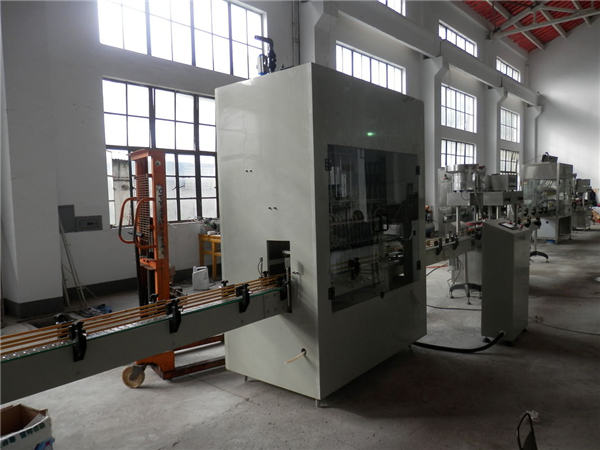 चीनमधील स्वयंचलित ब्लीच फिलर