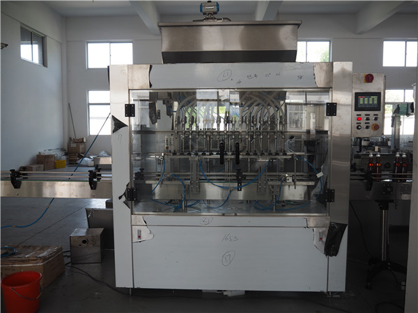 व्यावसायिक निर्माता स्वयंचलित तेल भरणे मशीन