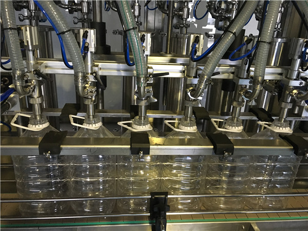 स्पर्धात्मक फॅक्टरी किंमत 5 एल स्वयंचलित भाजीपाला तेलाचे भरणे मशीन