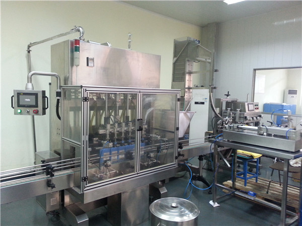 पूर्ण स्वयंचलित ल्यूब ऑइल फिलिंग मशीन